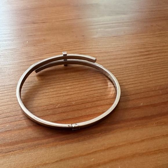 JOELLE X MIA Collection Bangle with Cubic Zirconias - Picture 4 of 7